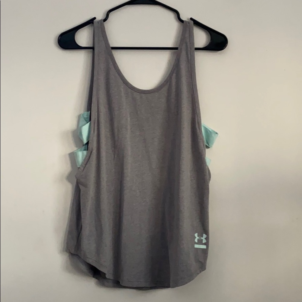 UA tank top